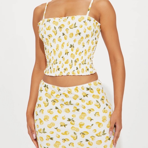 Fashion Nova 2-piece skirt set in Large - Picture 2 of 3